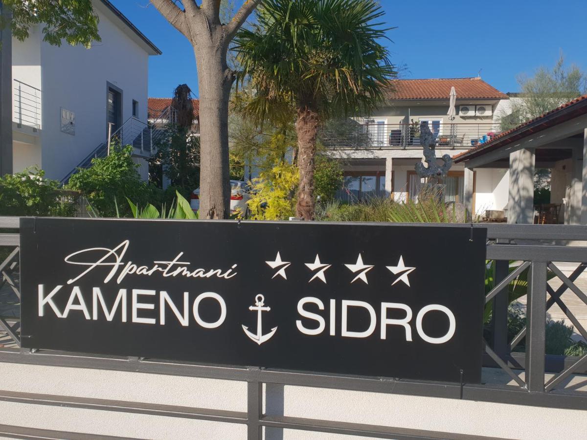 Apartmani Kameno Sidro Bilice Exterior photo