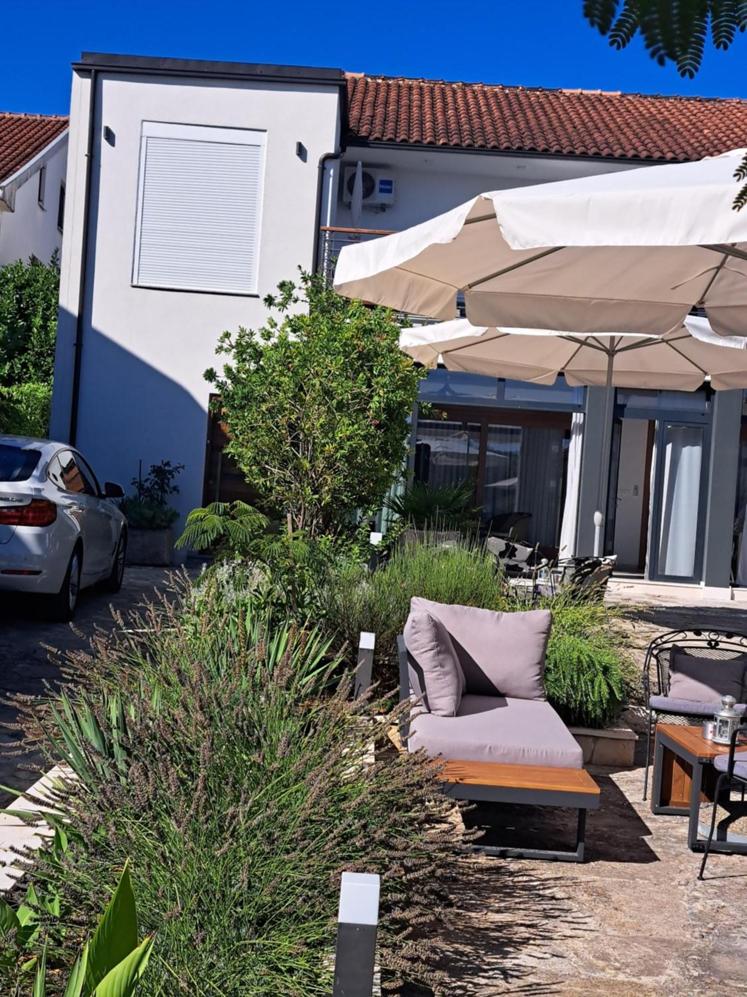 Apartmani Kameno Sidro Bilice Exterior photo