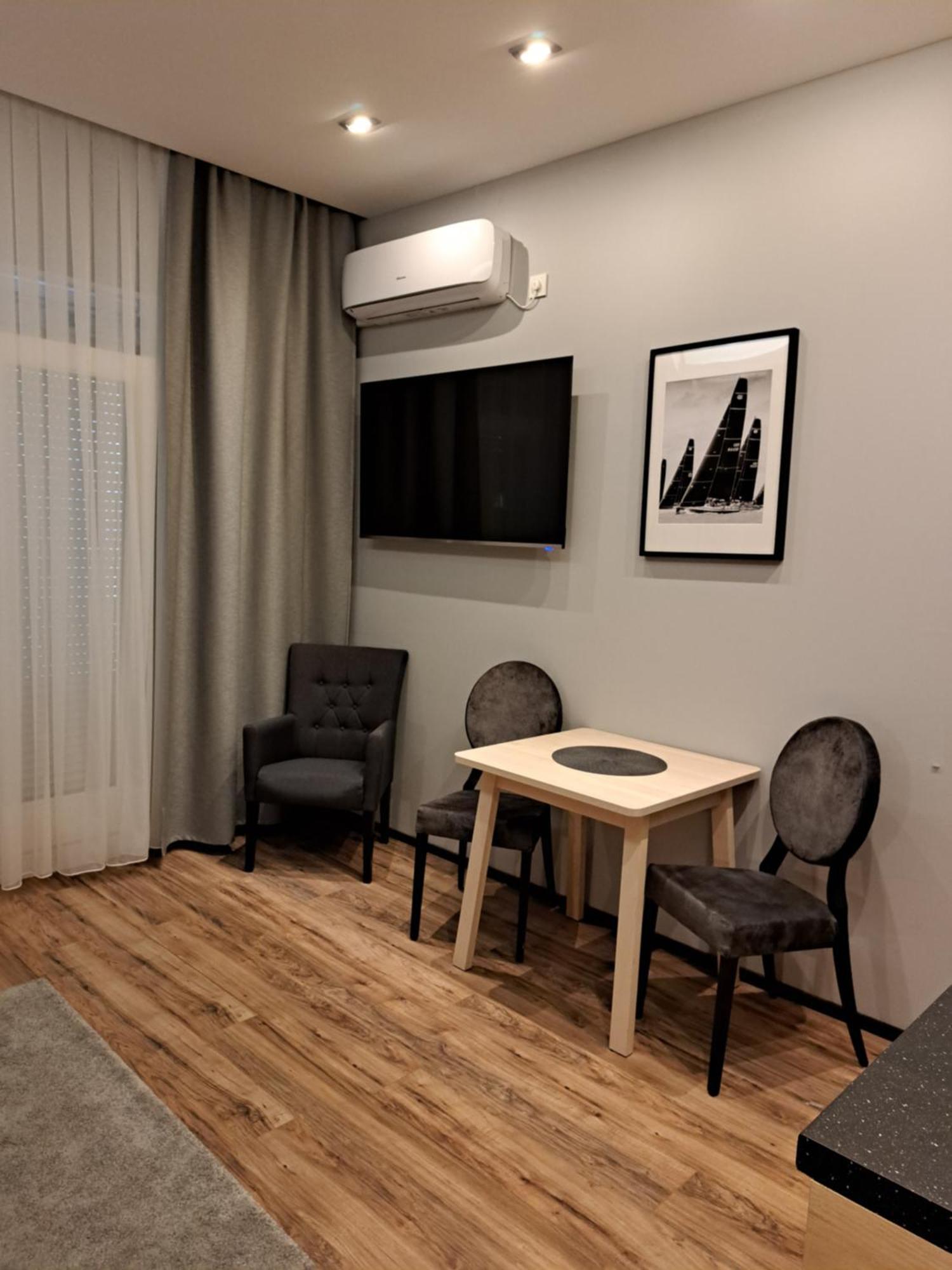 Apartmani Kameno Sidro Bilice Exterior photo