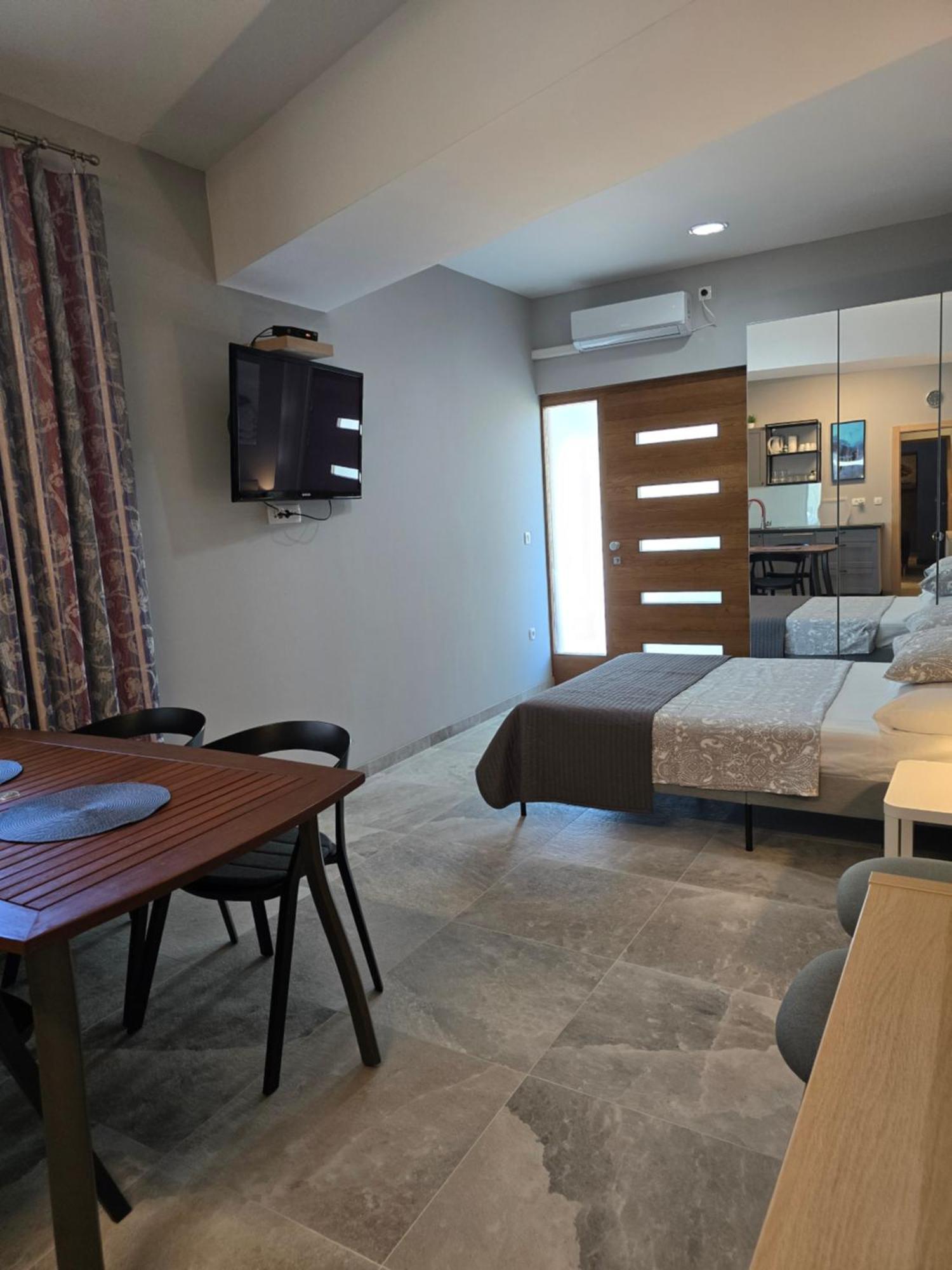 Apartmani Kameno Sidro Bilice Room photo
